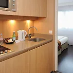 Residhome Berges De La Loire Lägenhetshotell 4*