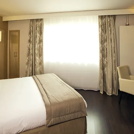 Residhome Berges De La Loire 4*