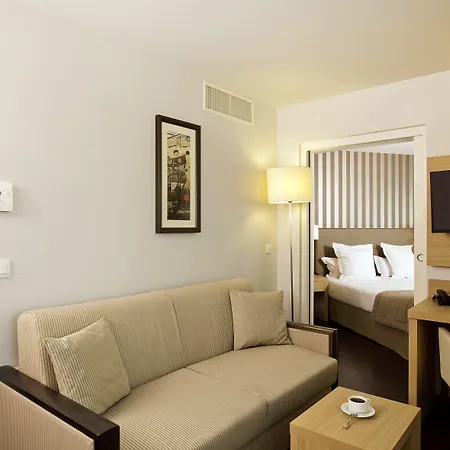 Residhome Berges De La Loire Lejlighedshotel 4*