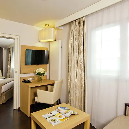 Residhome Berges De La Loire Lejlighedshotel