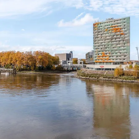Residhome Berges De La Loire Нант