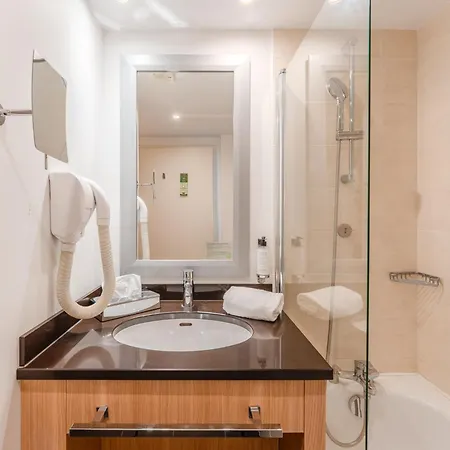 Апарт-отель Residhome Berges De La Loire