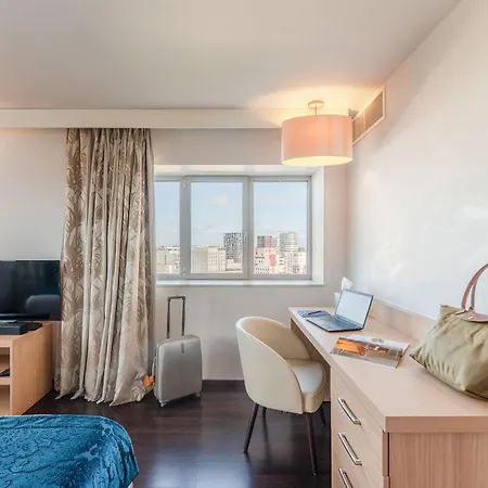 Residhome Berges De La Loire Apart-hotel