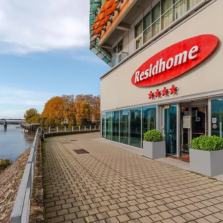 Residhome Berges De La Loire 4* Нант