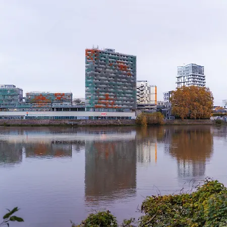 Residhome Berges De La Loire 4*