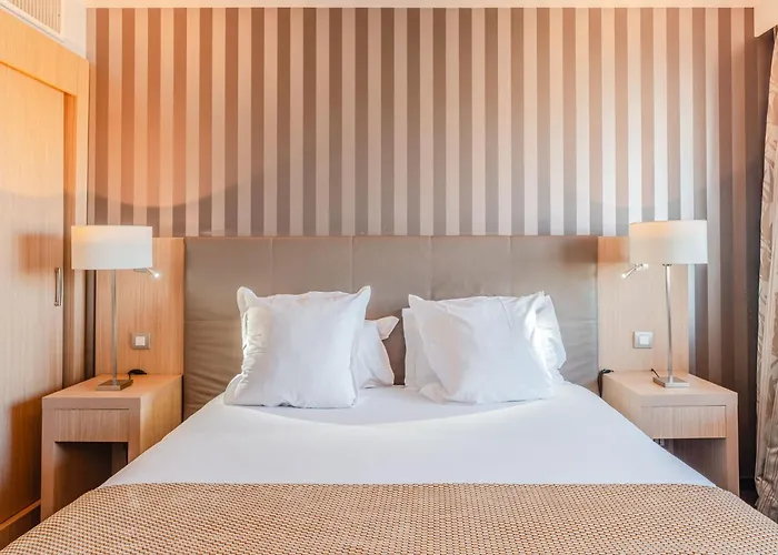 Appart hôtel Residhome Berges De La Loire Nantes