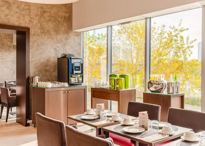 Residhome Berges De La Loire 4*