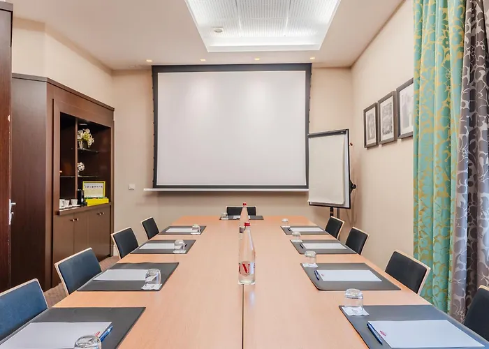 Ξενοδοχείο με διαμερίσματα Residhome Berges De La Loire Ναντ