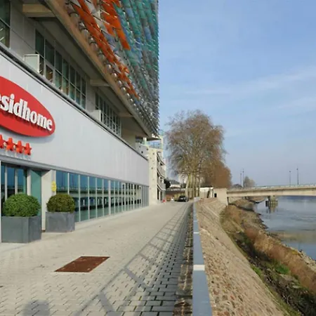 Residhome Berges De La Loire Апарт-отель Нант