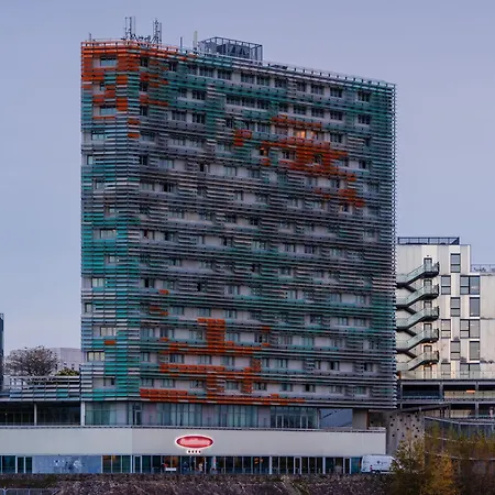 レジドーム ベルジュ ドゥ ラ ロワール 4* ナント