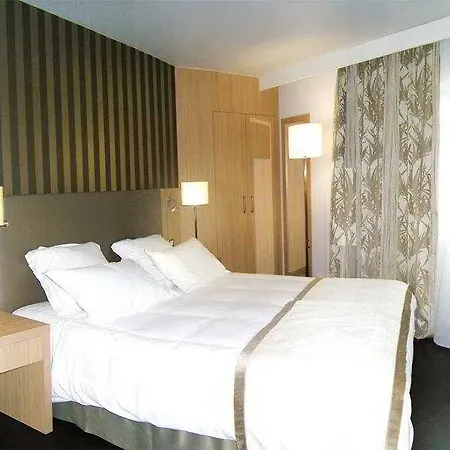 Residhome Berges De La Loire 4* Нант