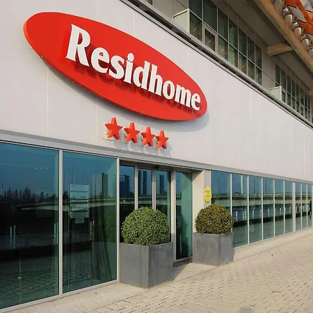 Residhome Berges De La Loire Нант