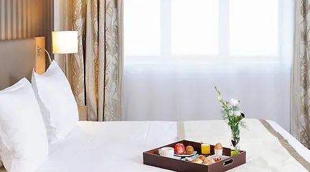 Residhome Berges De La Loire 4* Нант