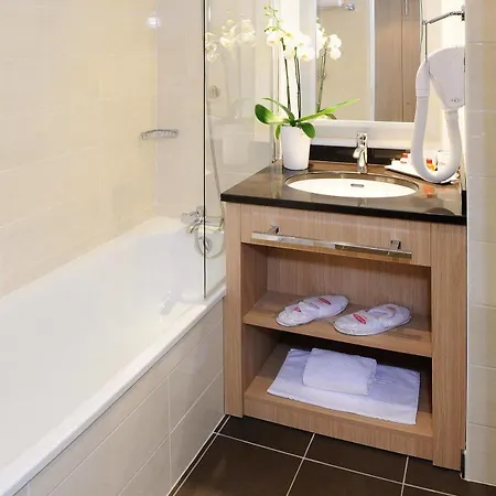 Апарт-отель Residhome Berges De La Loire Нант