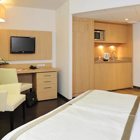 Residhome Berges De La Loire 4*