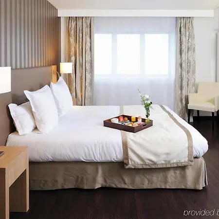 Апарт-отель Residhome Berges De La Loire Нант