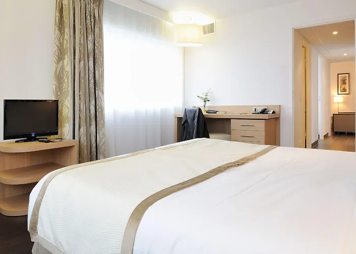 Residhome Berges De La Loire Apartahotel 4*